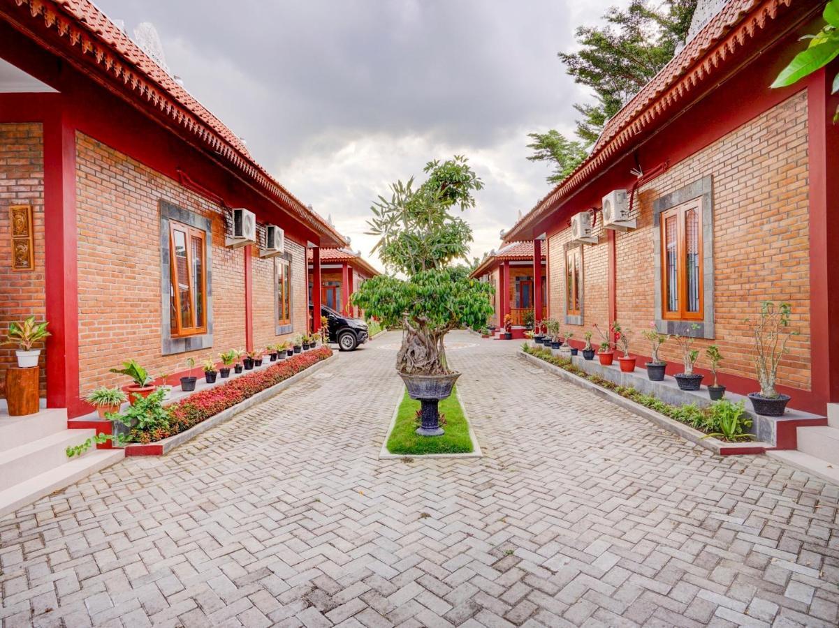 Super Oyo Collection O 90265 Cempoko Mulyo Homestay Syariah Tugu Exteriör bild