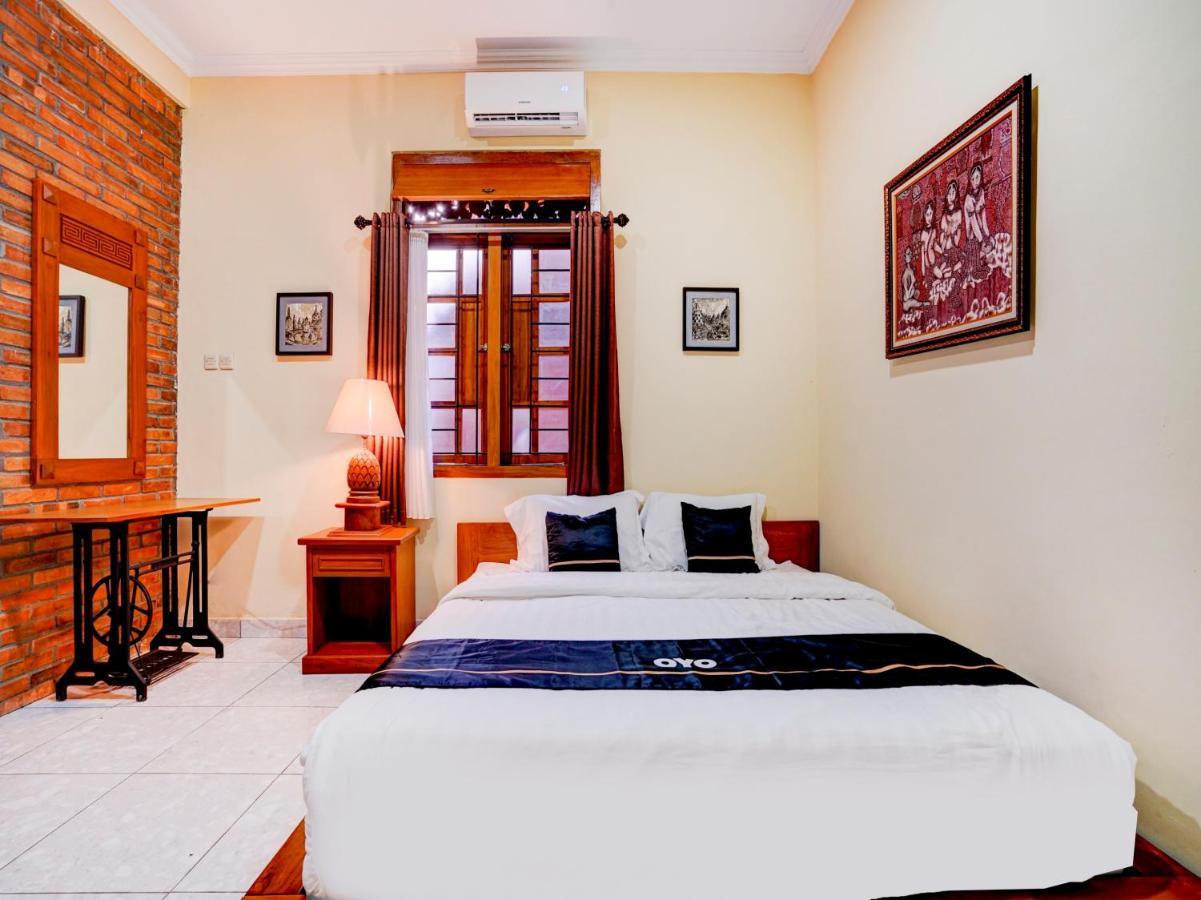 Super Oyo Collection O 90265 Cempoko Mulyo Homestay Syariah Tugu Exteriör bild
